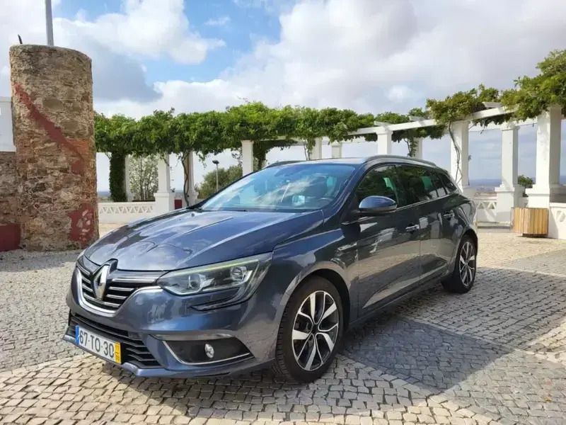 Cinzento Usado 2017 Renault Mégane GrandTour Bose Edition Carrinha | € 14.900 (Preço justo) - Imagem 1/4