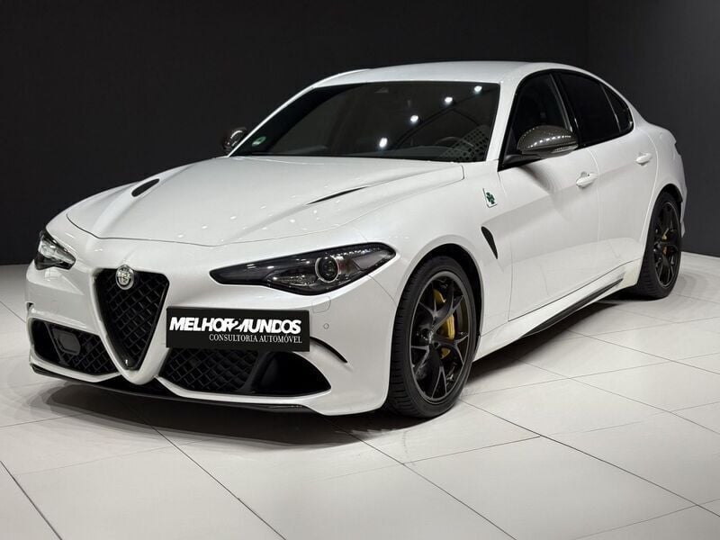 Branco Usado 2021 Alfa Romeo Giulia Quadrifoglio Sedan | € 65.900 - Imagem 1/2