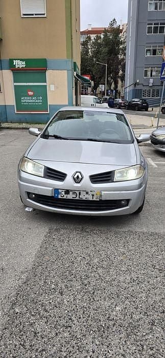 Usado Renault Mégane II 106 HP (77 kW) 2007 Sedan