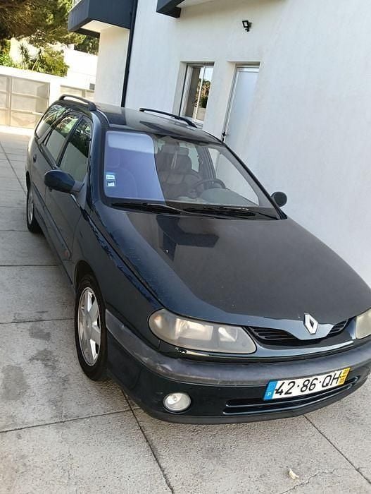 Usado 2000 Renault Laguna Sedan | € 1.000 - Imagem 1/4