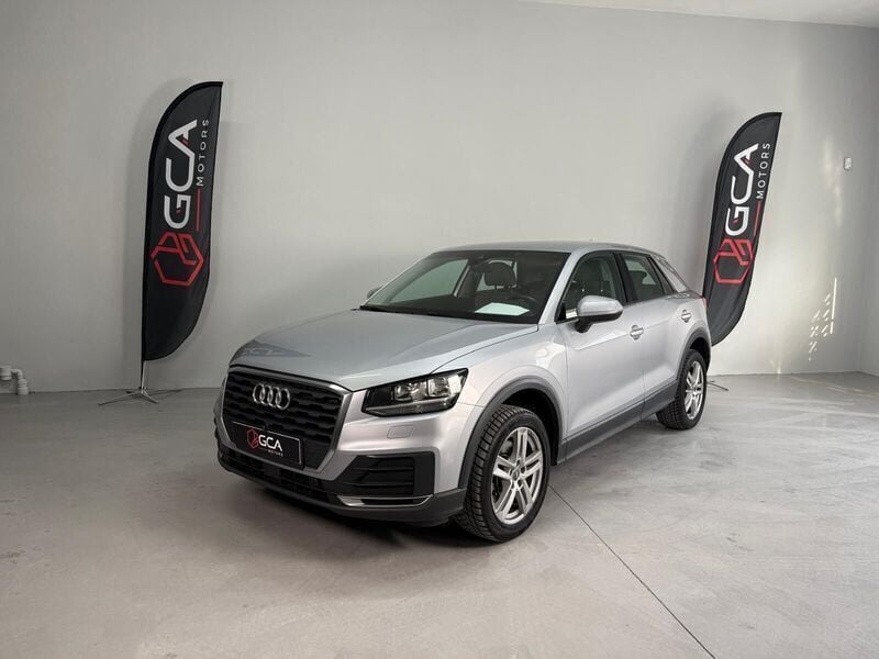 Cinzento Usado 2018 Audi Q2 SUV | € 21.900 (Preço justo) - Imagem 1/4