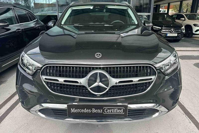 Usado Mercedes 220 197 HP (144 kW) 2025 Cinzento