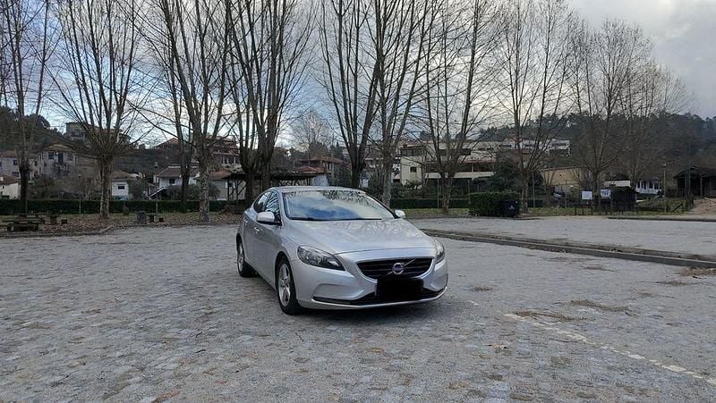 Usado 2015 Volvo V40 Sedan | € 7.100 (Super Preço) - Imagem 1/4