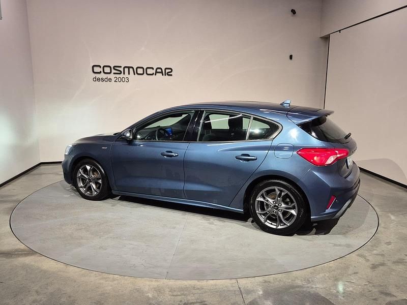 Usado Ford Focus ST-Line 120 HP (88 kW) 2021 Azul
