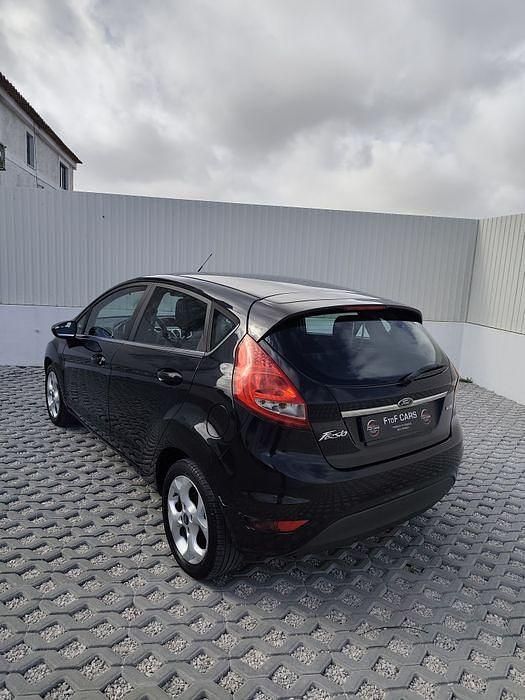Usado Ford Fiesta 75 HP (55 kW) 2009 Citadino