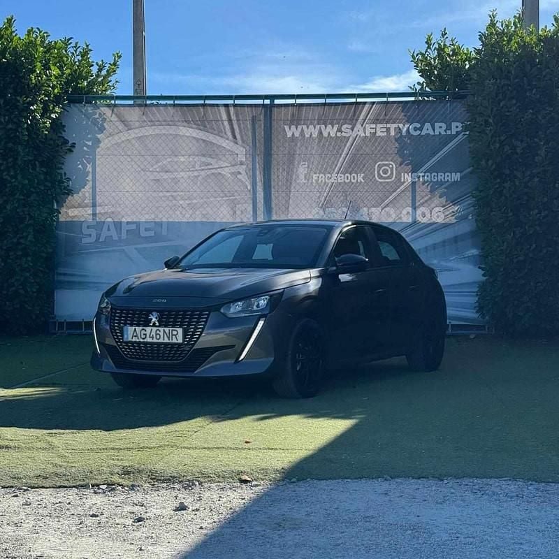 Cinzento Usado 2021 Peugeot 208 Citadino | € 15.750 (Preço justo) - Imagem 1/4