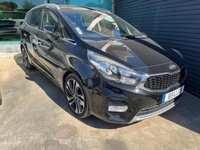 Preto Usado 2018 Kia Carens Monovolume | € 18.500 (Preço justo) - Imagem 1/4