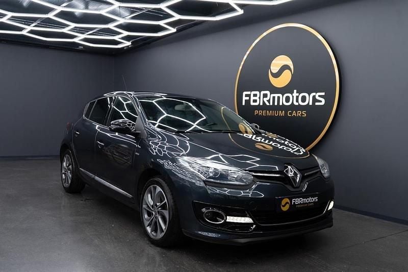 Azul Usado 2014 Renault Mégane III Bose Edition | € 7.990 (Bom preço) - Imagem 1/4