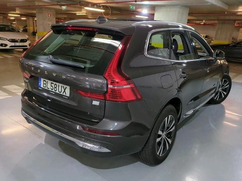 Usado Volvo XC60 Core 350 HP (257 kW) 2024 Cinza SUV