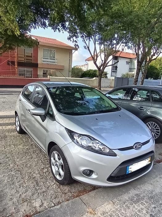Usado 2011 Ford Fiesta Citadino | € 5.999 - Imagem 1/4
