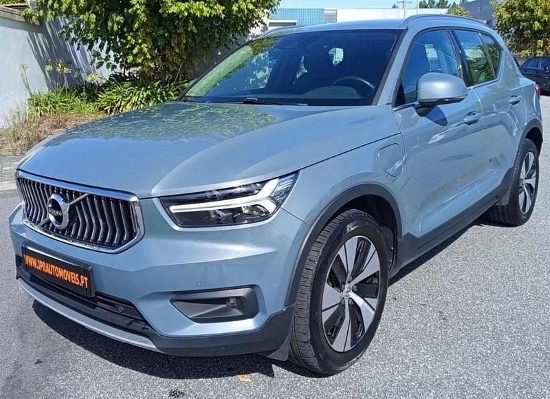 Cinza Usado 2020 Volvo XC40 Inscription SUV | € 26.990 (Preço justo) - Imagem 1/4