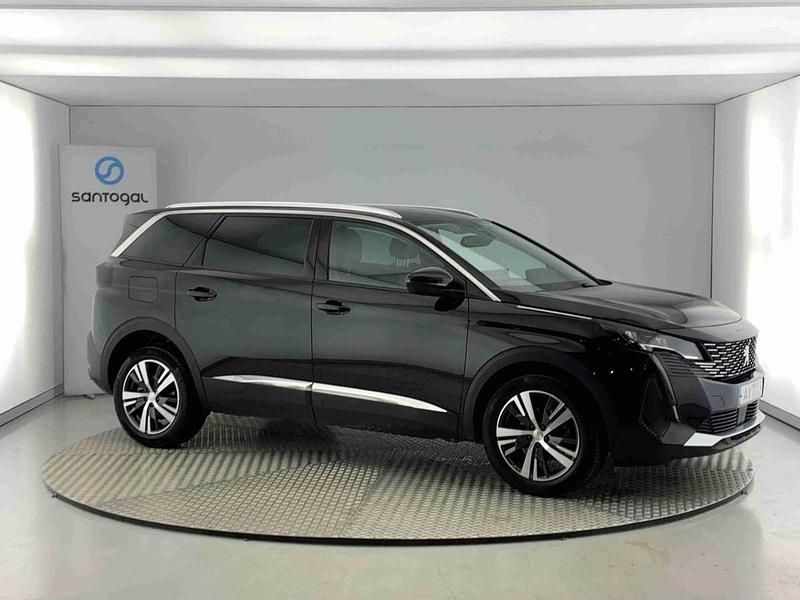 Preto Usado 2023 Peugeot 5008 Monovolume | € 30.490 (Preço elevado) - Imagem 1/4
