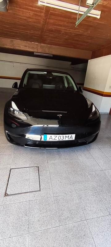 Preto Usado 2023 Tesla Model Y Performance SUV | € 39.500 (Bom preço) - Imagem 1/4