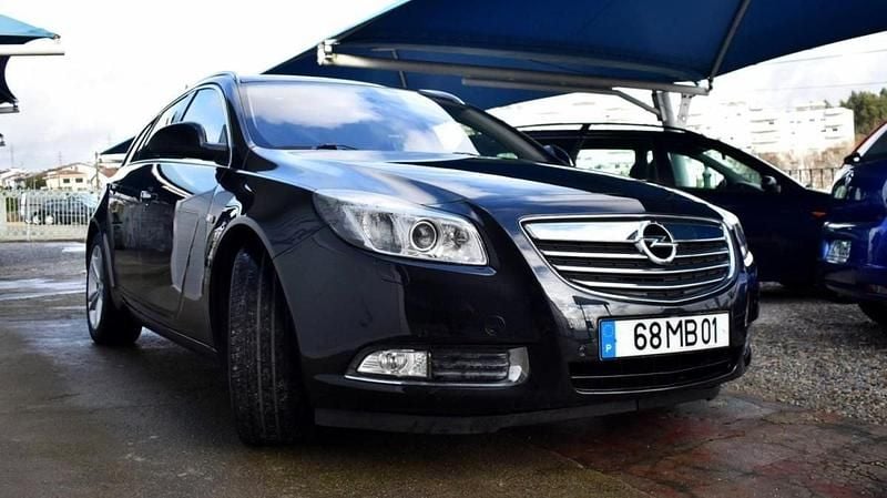 Preto Usado 2011 Opel Insignia Carrinha | € 7.650 (Preço justo) - Imagem 1/4