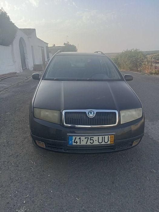 Usado 2003 Skoda Fabia Sedan | € 1.300 (Super Preço) - Imagem 1/4