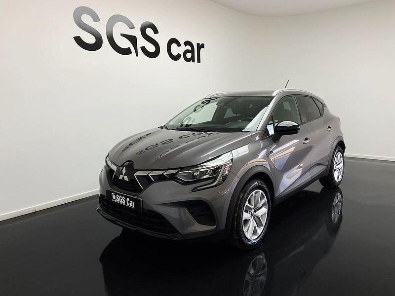 Cinza Usado 2024 Mitsubishi ASX Edition SUV | € 19.800 (Preço justo) - Imagem 1/4