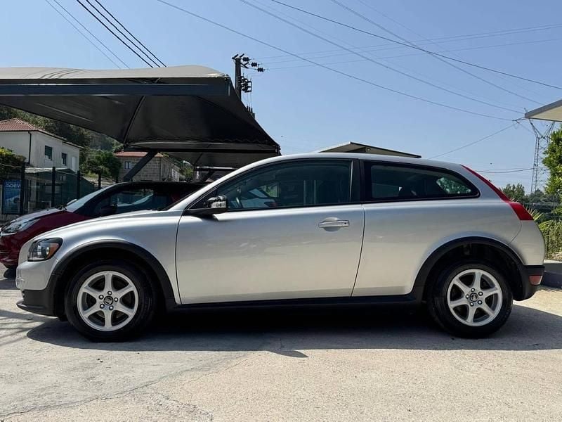 Usado Volvo C30 Kinetic 110 HP (80 kW) 2010 Cinza Citadino