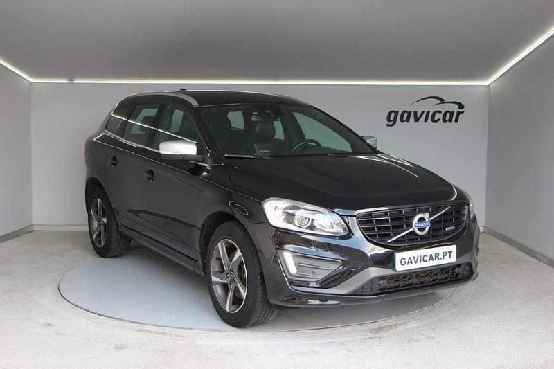 Usado Volvo XC60 163 HP (119 kW) 2014 Preto SUV