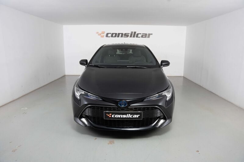Preto Usado 2021 Toyota Corolla Comfort Carrinha | € 22.980 (Bom preço) - Imagem 1/4