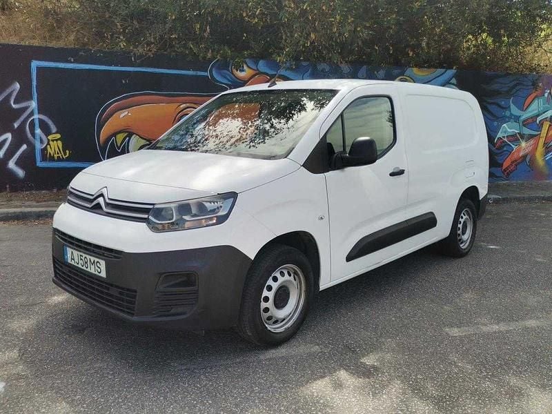 Branco Usado 2021 Citroën Berlingo Monovolume | € 12.750 (Preço justo) - Imagem 1/4