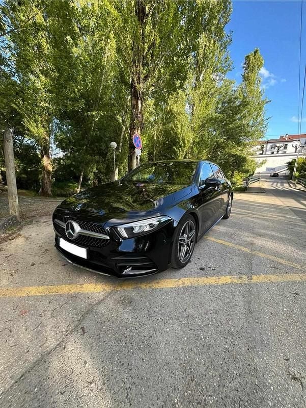 Preto Usado 2019 Mercedes A180 Citadino | € 25.000 (Preço elevado) - Imagem 1/4