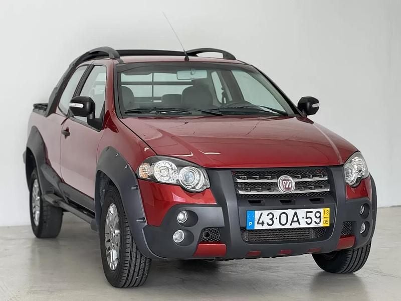 Bordeaux Usado 2013 Fiat Strada SUV | € 13.990 - Imagem 1/4