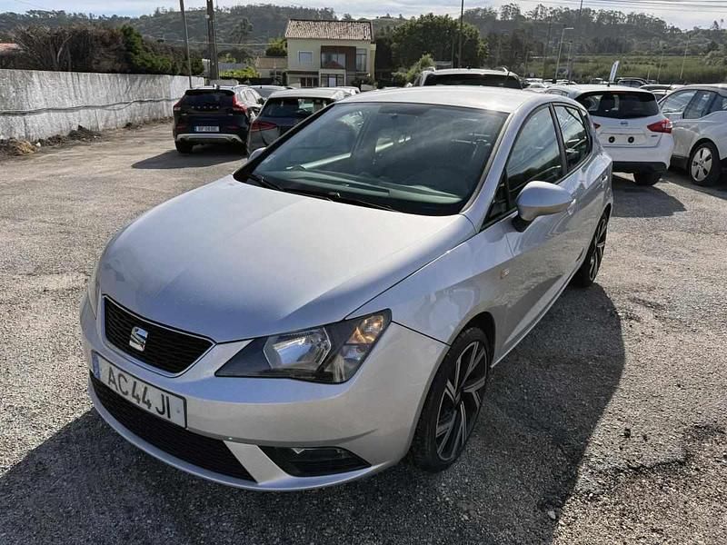 Usado Seat Ibiza Ecomotive 75 HP (55 kW) 2017 Cinzento