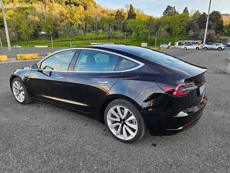 Usado Tesla Model 3 Long Range AWD 258 kW (351 HP) 2019 Preto Sedan