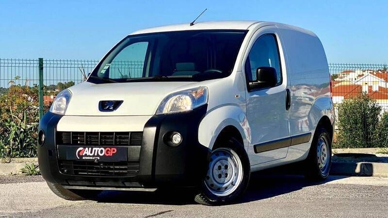Branco Usado 2016 Peugeot Bipper Monovolume | € 9.800 - Imagem 1/4
