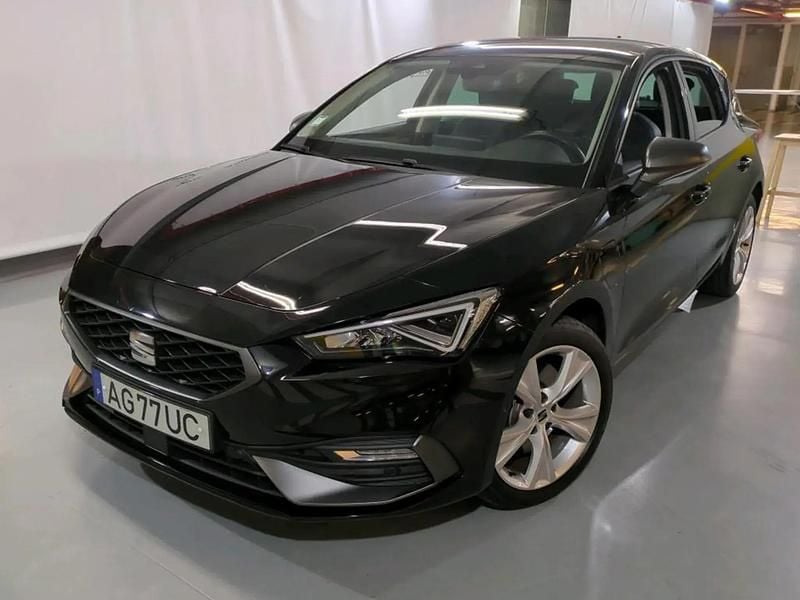 Preto Usado 2021 Seat Leon FR Citadino | € 21.490 - Imagem 1/4