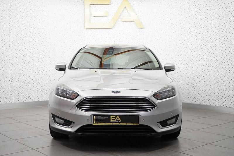 Usado Ford Focus Business Edition 125 HP (91 kW) 2015 Cinza Carrinha