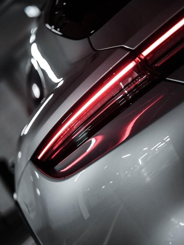 Usado Porsche Taycan 350 kW (476 HP) 2022 Cinza Sedan