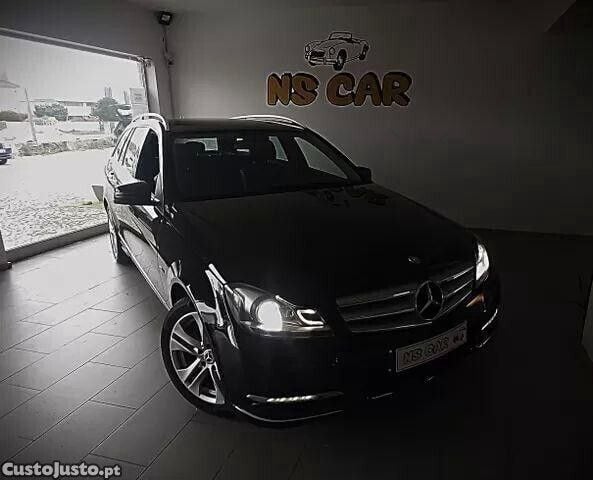 Preto Usado 2012 Mercedes C220 Avantgarde Citadino | € 14.900 - Imagem 1/1