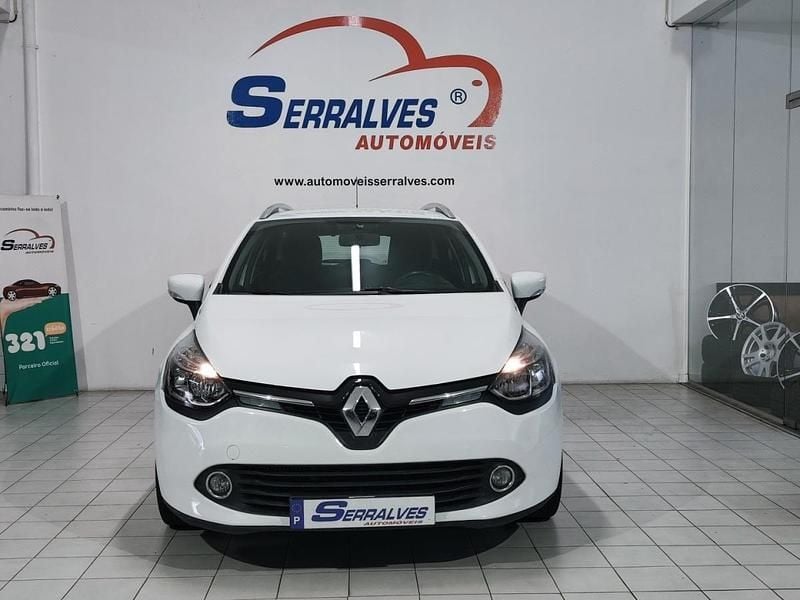 Usado Renault Clio IV 90 HP (66 kW) 2015 Branco Carrinha