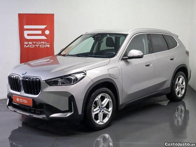 Usado BMW X1 245 HP (180 kW) 2023 Cinza SUV