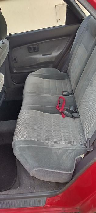 Usado 1990 Toyota Corolla XLi Sedan | € 1.000 - Imagem 1/3