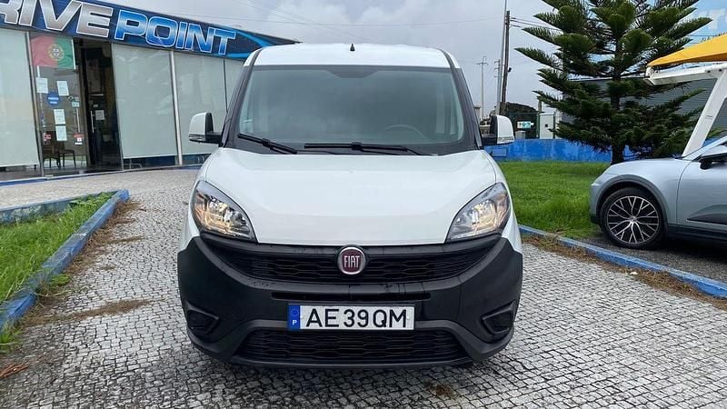 Usado Fiat Doblò 95 HP (69 kW) 2020 Branco Monovolume