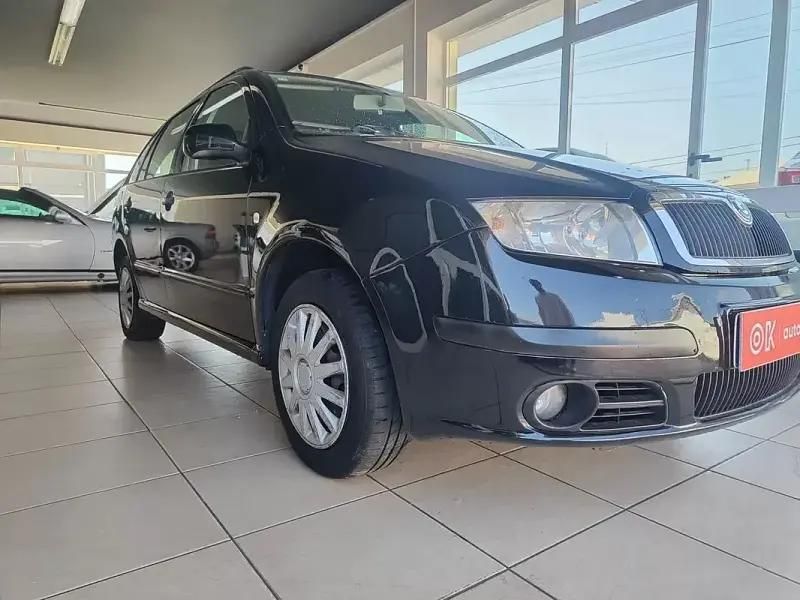 Preto Usado 2005 Skoda Fabia Ambiente Carrinha | € 2.450 (Bom preço) - Imagem 1/4