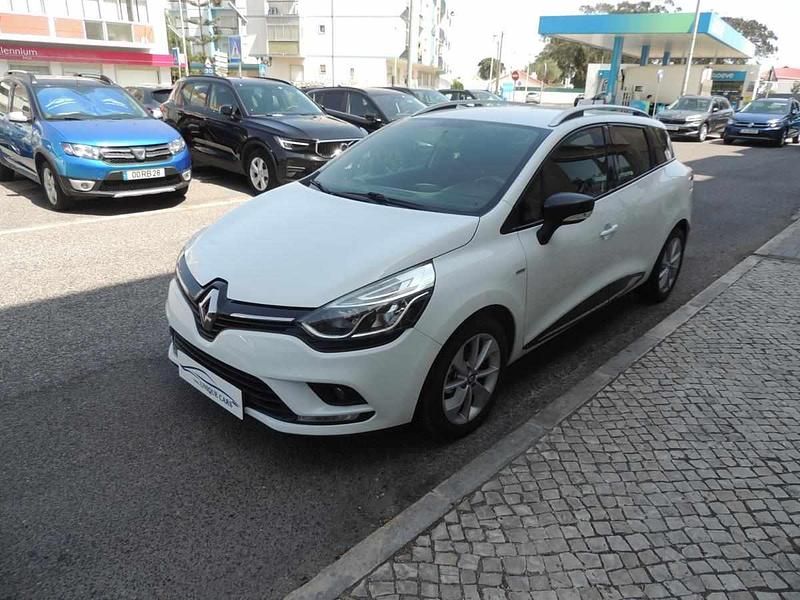Usado Renault Clio GrandTour 90 HP (66 kW) 2018 Branco Carrinha