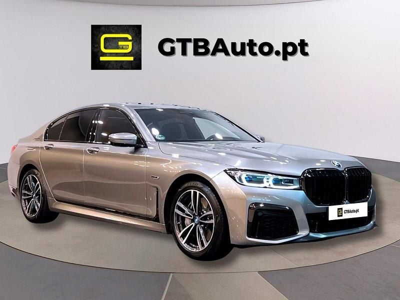 Cinza Usado 2022 BMW 745 M Sport Sedan | € 79.900 - Imagem 1/4