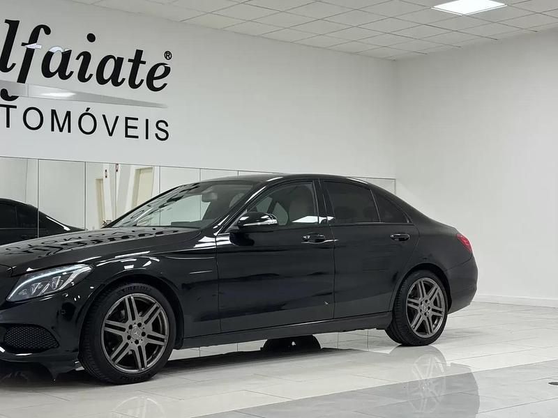 Usado Mercedes C200 Avantgarde 136 HP (100 kW) 2014 Preto Sedan