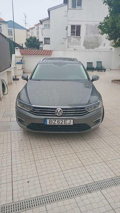Usado 2016 VW Passat Highline Sedan | € 14.500 (Preço justo) - Imagem 1/4