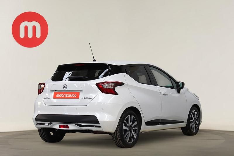 Usado Nissan Micra 92 HP (67 kW) 2022 Cinzento Citadino