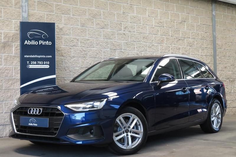 Azul Usado 2021 Audi A4 Advanced Carrinha | € 26.900 (Preço justo) - Imagem 1/4