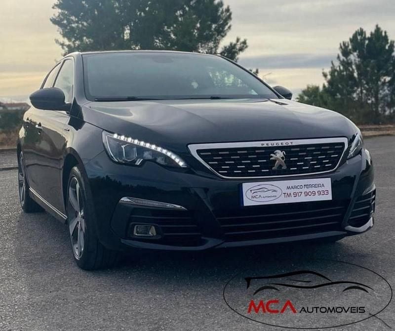Usado Peugeot 308 GT-line 130 HP (95 kW) 2019 Preto Coupé