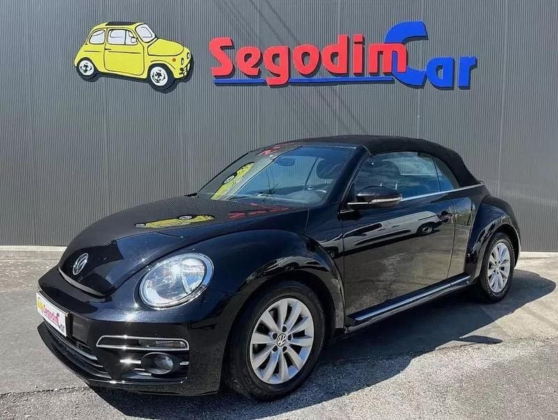 Usado VW Beetle Cabriolet 105 HP (77 kW) 2016 Preto Cabrios