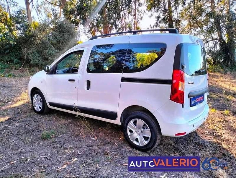 Usado Dacia Dokker Comfort 95 HP (69 kW) 2020 Branco Monovolume
