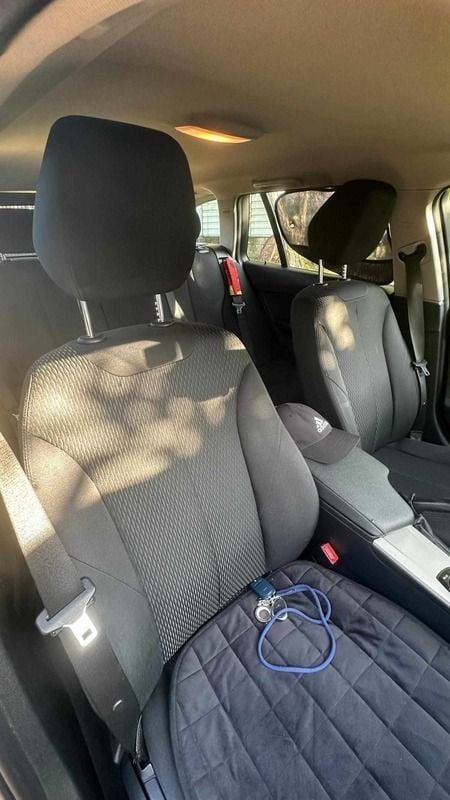 Preto Usado 2017 BMW 318 Carrinha | € 12.000 (Super Preço) - Imagem 1/4