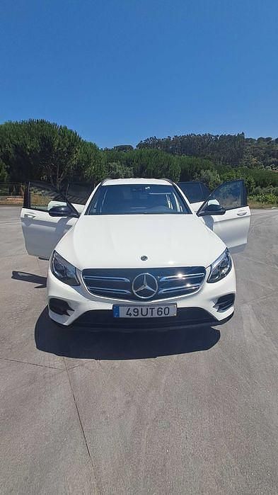 Usado 2018 Mercedes GLC350 Sedan | € 29.999 (Preço justo) - Imagem 1/4