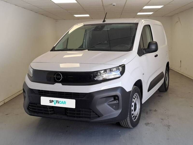 Branco Usado 2024 Opel Combo Monovolume | € 18.750 - Imagem 1/4